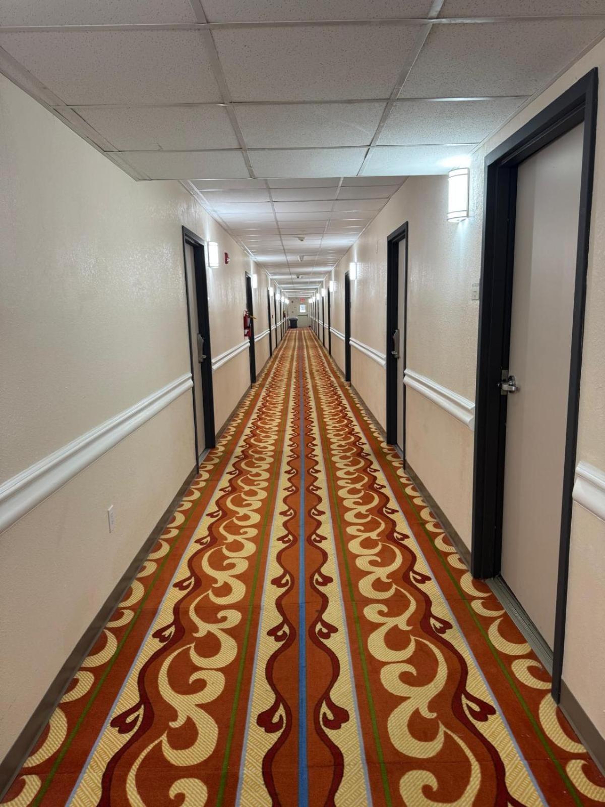 Royal Inn & Suites Adairsville Dış mekan fotoğraf